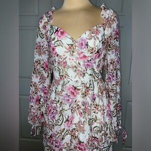 City Vibe Romantic White Floral Mini Dress – Size Medium